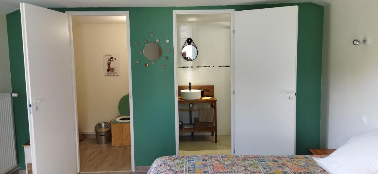 La Maison Des Escargots Blanzay Cameră foto